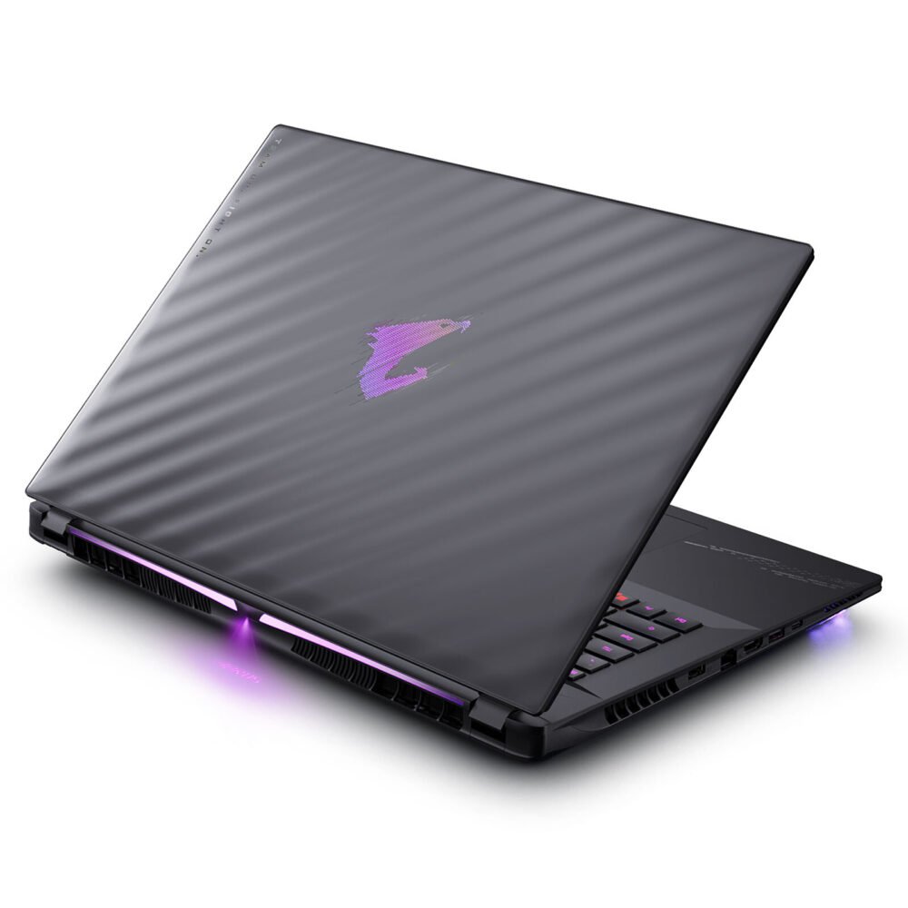 AORUS MASTER 18 BZHC6FRD45SP